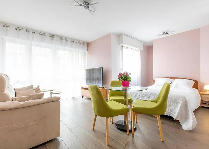 Terrasse Stella Casino Centre Classe 3 Etoiles * إيكس ليه با