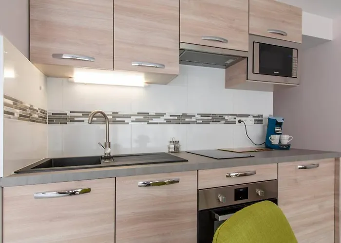 Апартаменты Terrasse Stella Casino Centre Classe 3 Etoiles Экс-ле-Бен